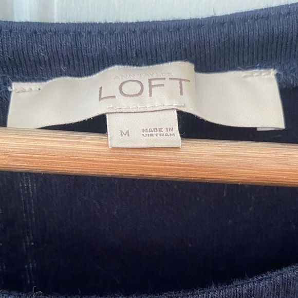 LOFT Navy and Green Floral Hem Blouse - Picture 2 of 4